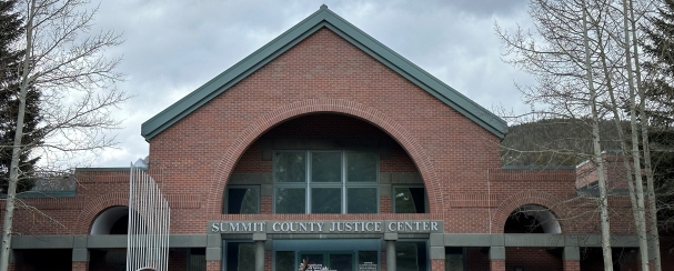 Summit Courthouse