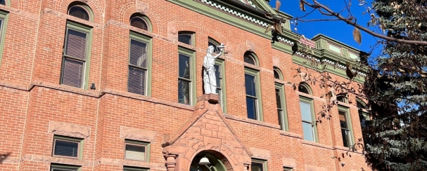 Pitkin Courthouse